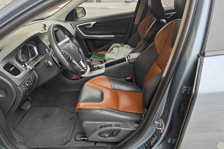 Used Volvo V60 2017 Cross Country T5 AWD China V Standard Left Front Seat
