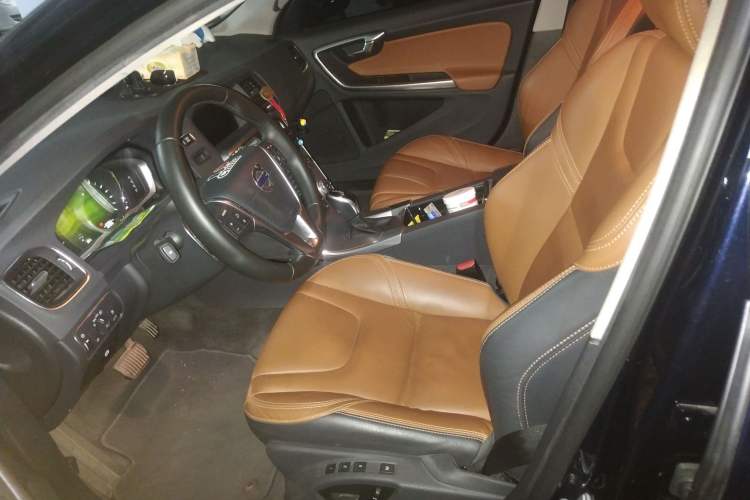 Used Volvo V60 2017 T5 Zhiya Edition China V Standard Left Front Seat