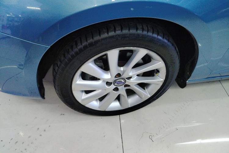 Used Volvo V60 2017 T5 Zhiyi Edition China V Standard Left Front Wheel Hub