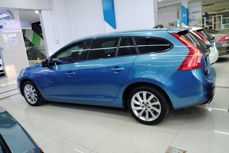 Used Volvo V60 2017 T5 Zhiyi Edition China V Standard Left Side
