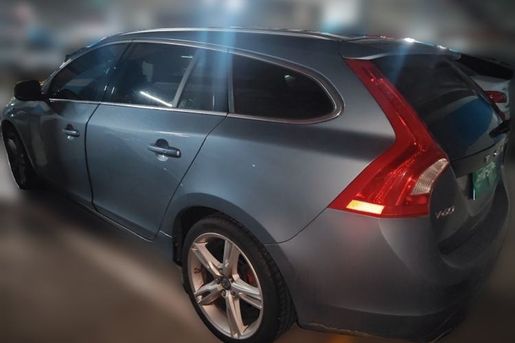 Used Volvo V60 2017 T5 Zhiya Edition China V Standard Rear Left 45 Deg