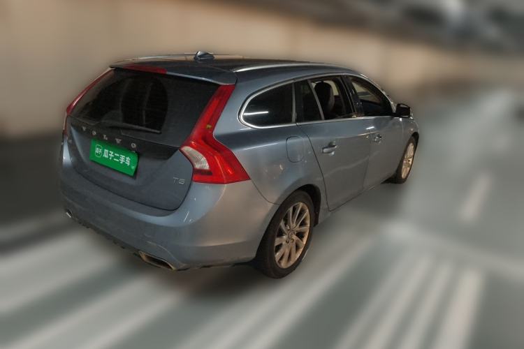 Used Volvo V60 2017 T5 Zhiyi Edition China V Standard Rear Right 45 Deg
