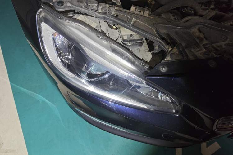 Used Volvo V60 2017 T5 Zhiyi Edition China V Standard Right Front Headlight