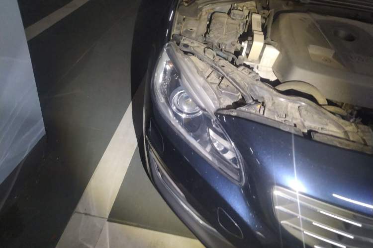 Used Volvo V60 2017 T5 Zhiya Edition China V Standard Right Front Headlight