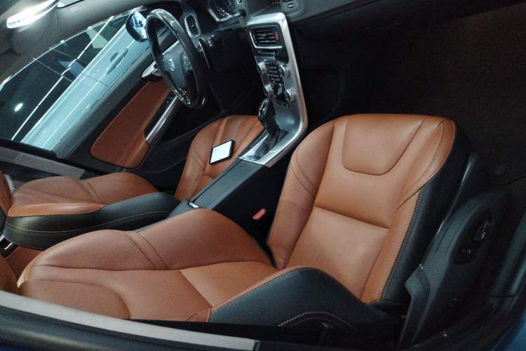 Used Volvo V60 2017 T5 Zhiyi Edition China V Standard Right Front Seat