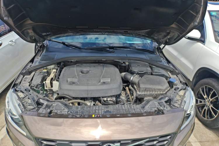 Used Volvo V60 2017 Cross Country T5 AWD China V Standard Engine Bay