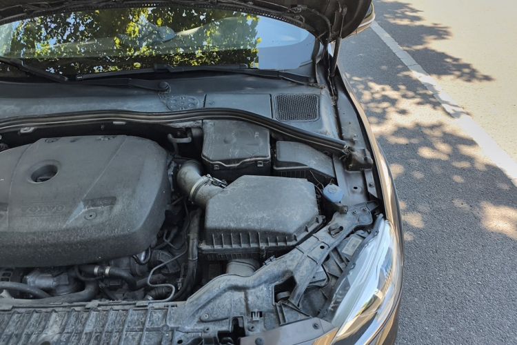 Used Volvo V60 2017 Cross Country T5 AWD China V Standard Engine Bay Left