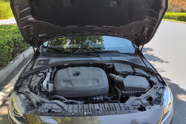Used Volvo V60 2017 Cross Country T5 AWD China V Standard Engine Bay
