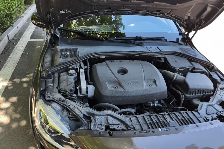 Used Volvo V60 2017 Cross Country T5 AWD China V Standard Engine Bay Right