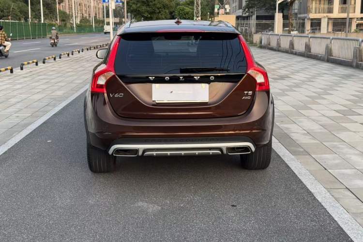 Used Volvo V60 2017 Cross Country T5 AWD China V Standard Exterior 6