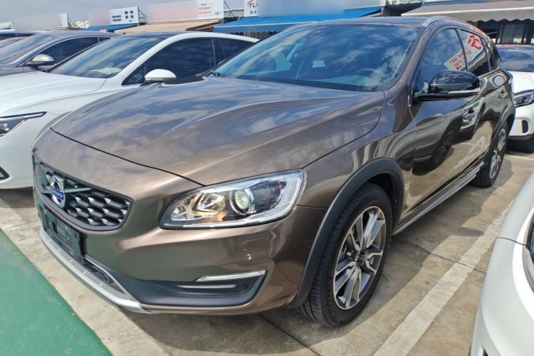 Used Volvo V60 2017 Cross Country T5 AWD China V Standard Guazi used car, China used car export, Used car for sale, Used  cars, Cheapest cars for sale