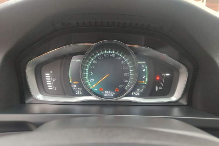Used Volvo V60 2017 Cross Country T5 AWD China V Standard Instrument Cluster