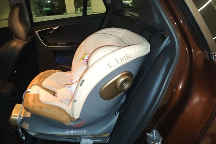 Used Volvo V60 2017 Cross Country T5 AWD China V Standard Left Rear Seat