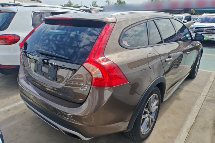 Used Volvo V60 2017 Cross Country T5 AWD China V Standard Rear Right 45 Deg