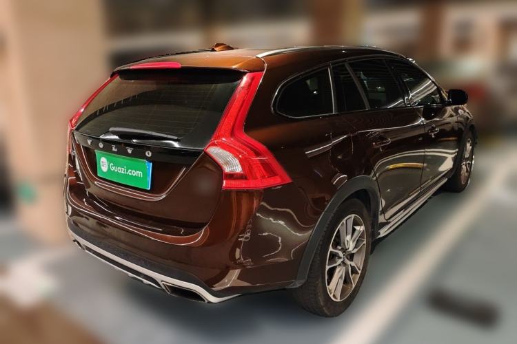 Used Volvo V60 2017 Cross Country T5 AWD China V Standard Rear Right 45 Deg