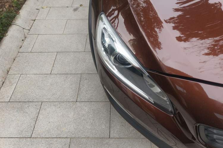 Used Volvo V60 2017 Cross Country T5 AWD China V Standard Right Front Headlight