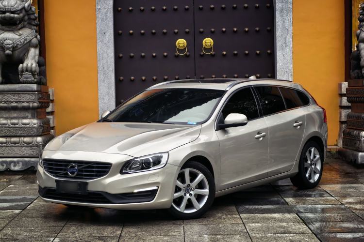 Used Volvo V60 2017 T4 Smart Edition China V Standard Guazi used car, China used car export, Used car for sale, Used cars, Cheapest cars for sale