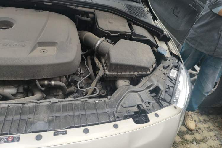 Used Volvo V60 2017 Cross Country T5 AWD China V Standard Engine Bay Left