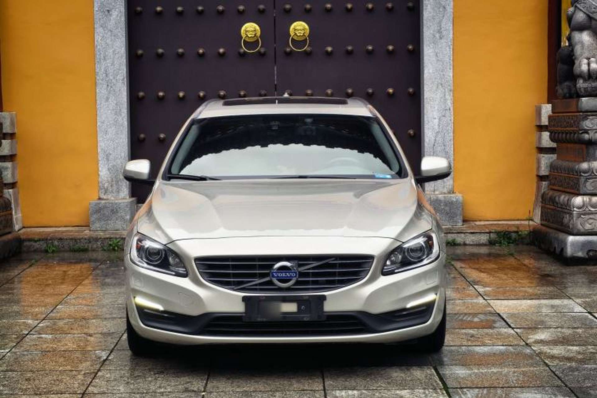 Used Volvo V60 2017 T4 Smart Edition China V Standard Exterior 2
