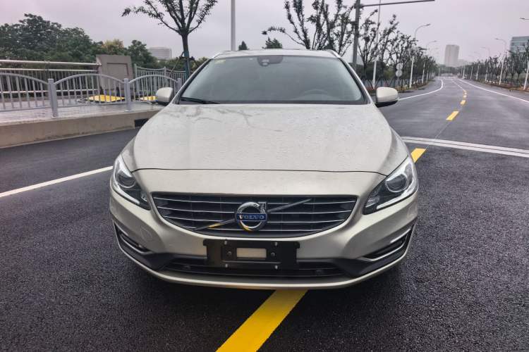Used Volvo V60 2017 T5 Zhiya Edition China V Standard Front