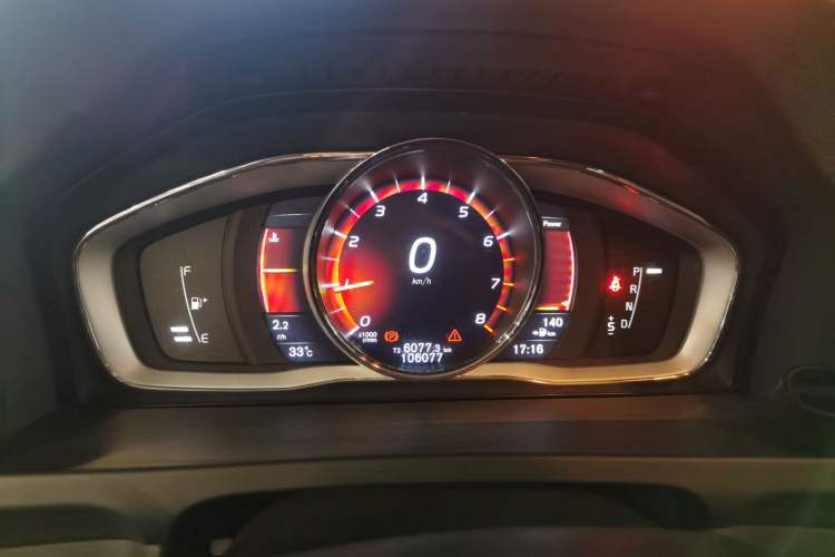 Used Volvo V60 2017 T5 Zhiyi Edition China V Standard Instrument Cluster