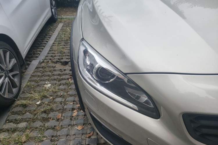 Used Volvo V60 2017 Cross Country T5 AWD China V Standard Right Front Headlight