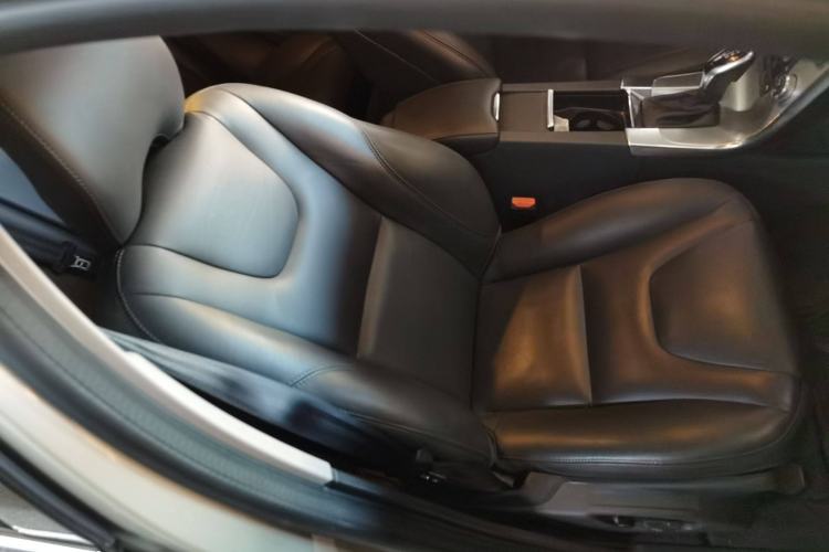 Used Volvo V60 2017 T5 Zhiyi Edition China V Standard Right Front Seat