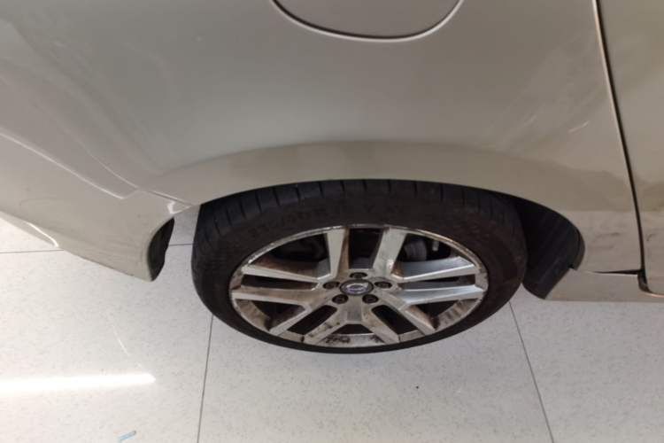 Used Volvo V60 2017 T5 Zhiyi Edition China V Standard Right Rear Wheel Hub