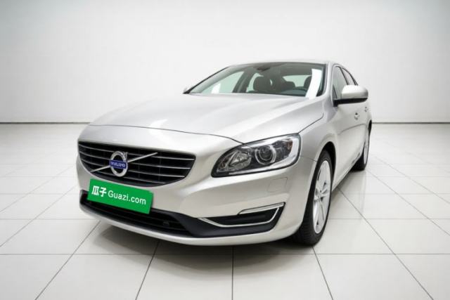 Volvo V60 2017 T5 Zhiya Edition China V Standard с пробегом