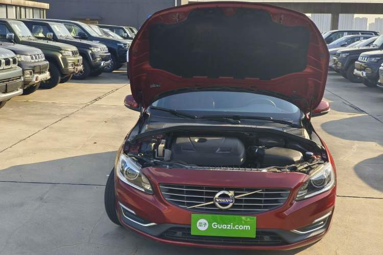 Used Volvo V60 2017 T5 Zhiya Edition China V Standard Exterior 1
