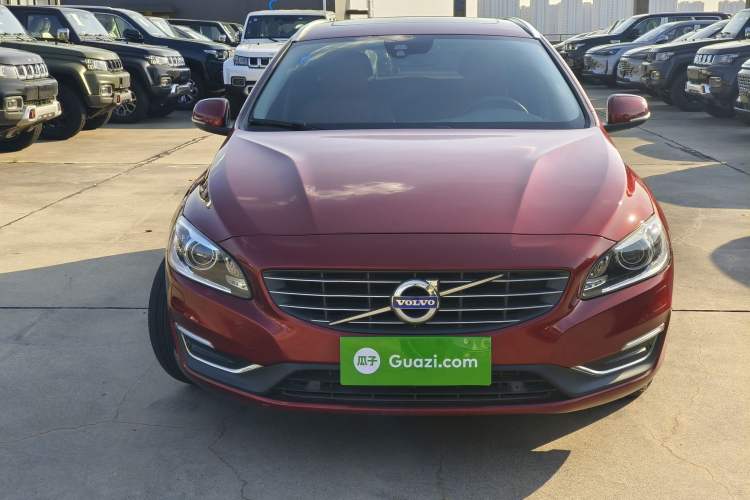 Used Volvo V60 2017 T5 Zhiya Edition China V Standard Exterior 3
