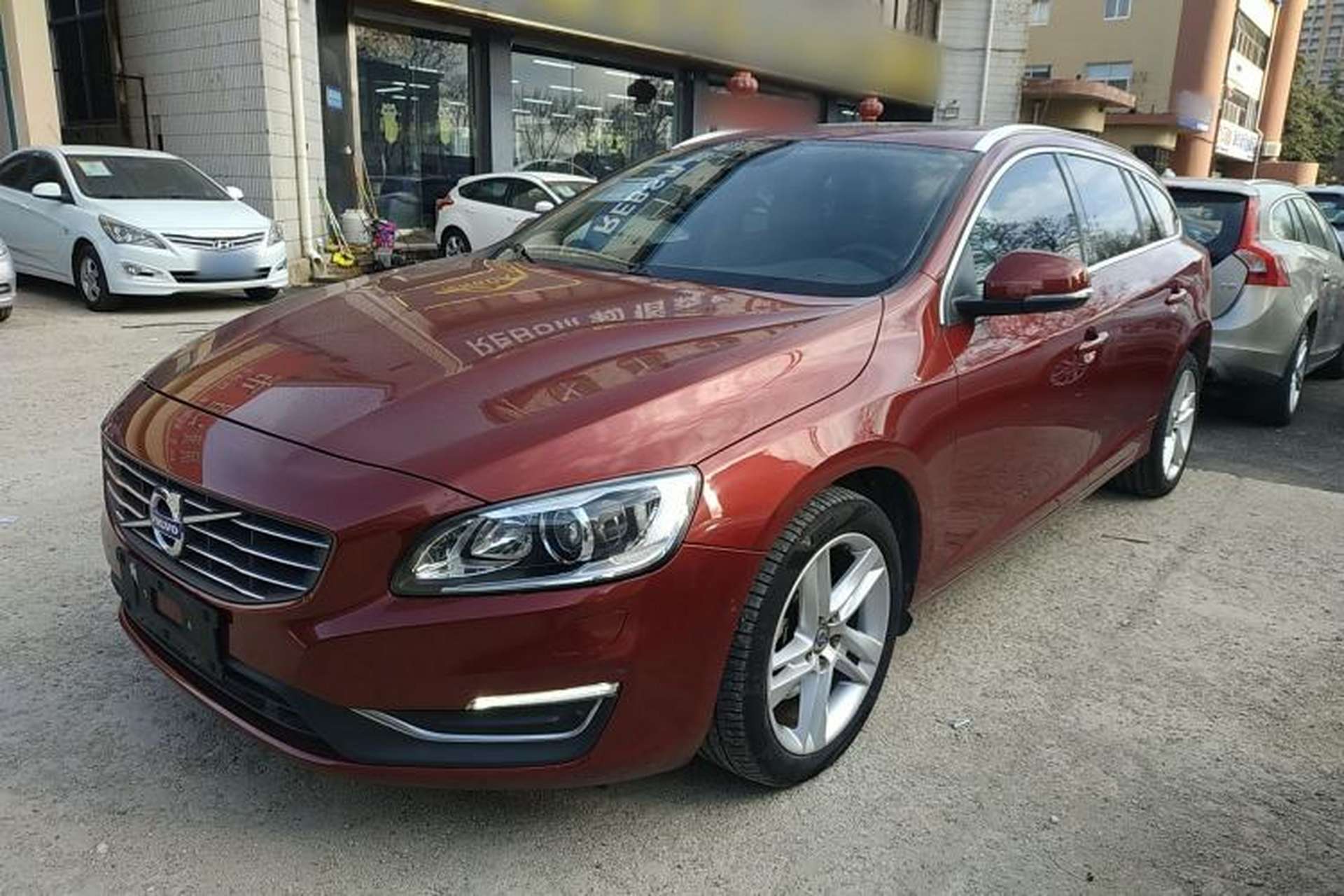 Used Volvo V60 2017 T5 Zhiya Edition China V Standard Front Left 45 Deg