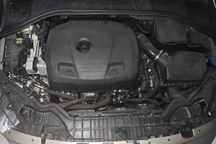 Used Volvo V60 2017 T5 Zhiyi Edition China V Standard Engine Bay