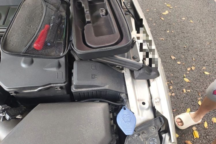 Used Volvo V60 2017 T5 Zhiyi Edition China V Standard Engine Bay Left