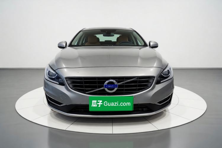 Used Volvo V60 2017 T5 Zhiyi Edition China V Standard Front