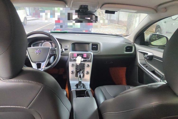 Used Volvo V60 2017 T5 Zhiyi Edition China V Standard Headliner