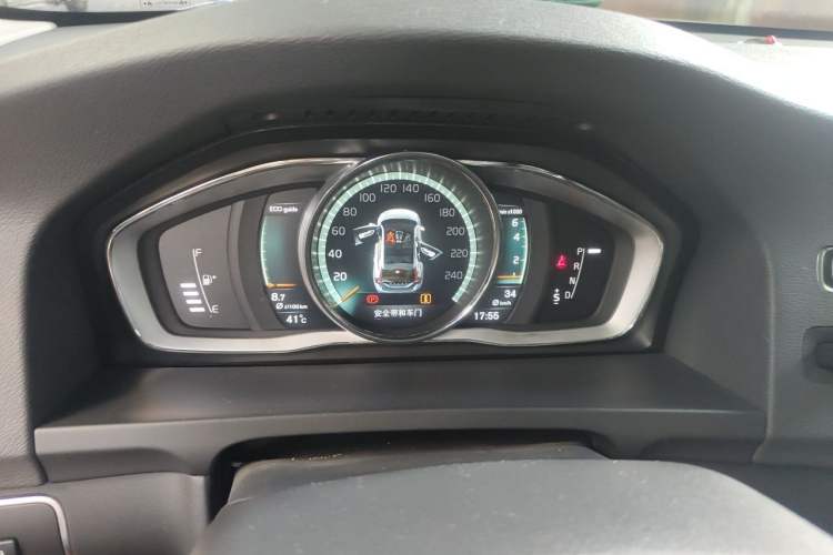 Used Volvo V60 2017 T5 Zhiyi Edition China V Standard Instrument Cluster