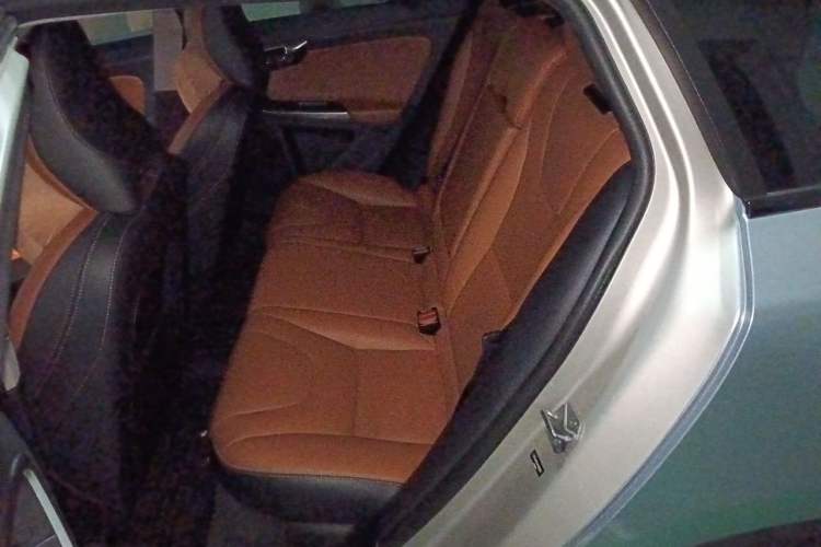 Used Volvo V60 2017 T5 Zhiyi Edition China V Standard Left Rear Seat