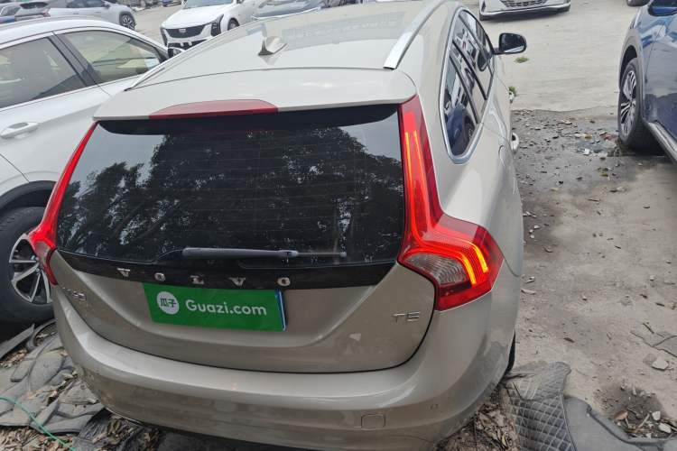 Used Volvo V60 2017 T5 Zhiya Edition China V Standard Rear