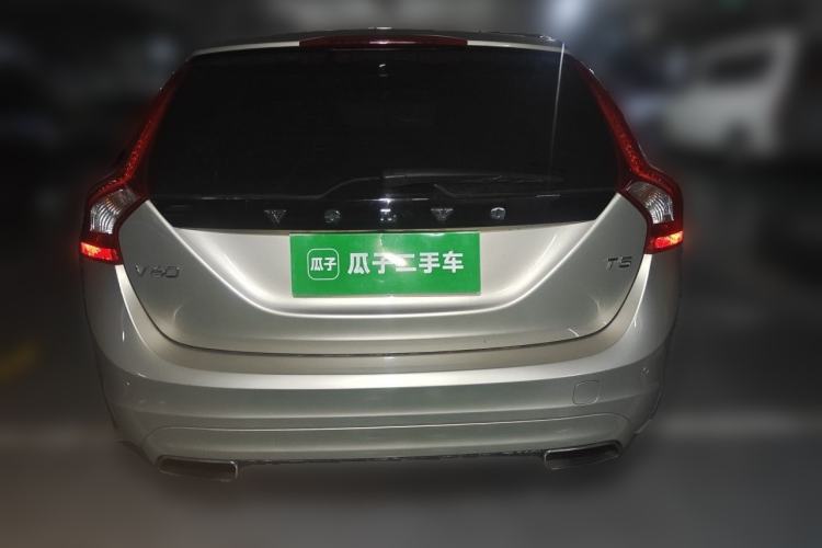 Used Volvo V60 2017 T5 Zhiyi Edition China V Standard Rear