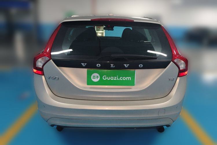 Used Volvo V60 2017 T4 Smart Edition China V Standard Rear