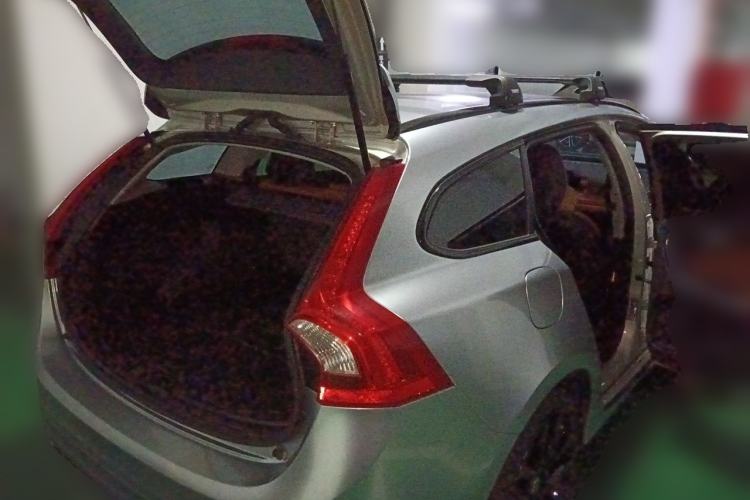 Used Volvo V60 2017 T5 Zhiyi Edition China V Standard Rear Right 45 Deg