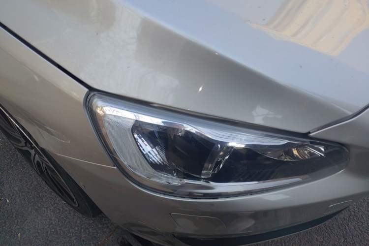 Used Volvo V60 2017 T5 Zhiya Edition China V Standard Right Front Headlight