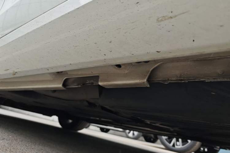 Used Volvo V60 2017 T5 Zhiya Edition China V Standard Chassis Rear Left