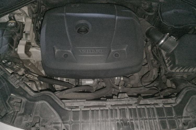 Used Volvo V60 2017 T5 Zhiya Edition China V Standard Engine Bay