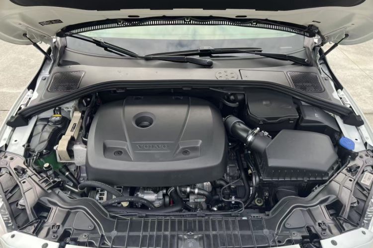 Used Volvo V60 2017 Cross Country T5 AWD China V Standard Engine Bay