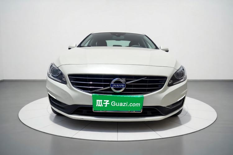 Used Volvo V60 2017 T5 Zhiyi Edition China V Standard Exterior 1