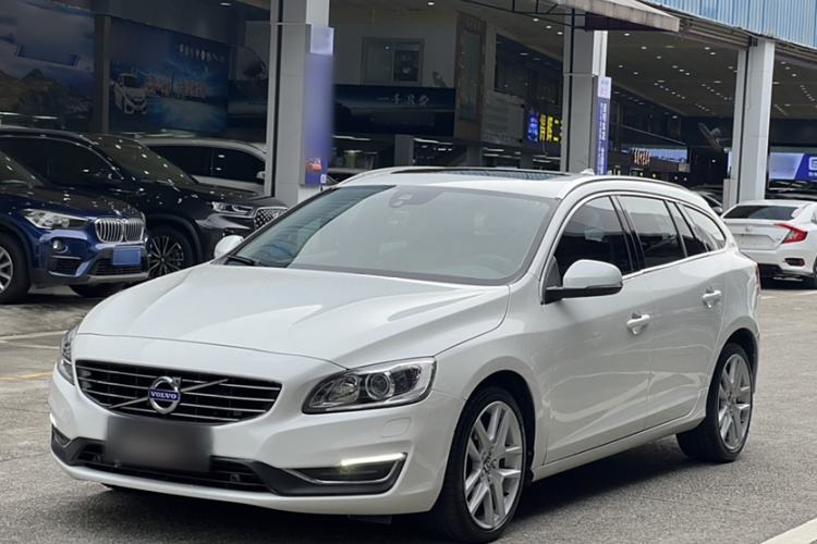 Used Volvo V60 2017 T5 Zhiyi Edition China V Standard Exterior 1