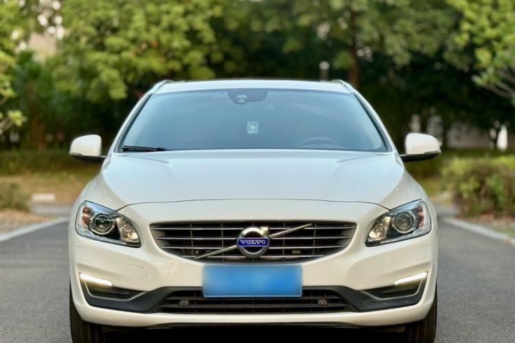 Used Volvo V60 2017 T5 Zhiyi Edition China V Standard Exterior 1