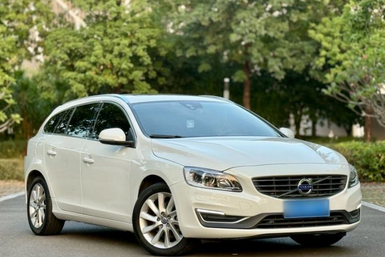 Used Volvo V60 2017 T5 Zhiyi Edition China V Standard Exterior 2